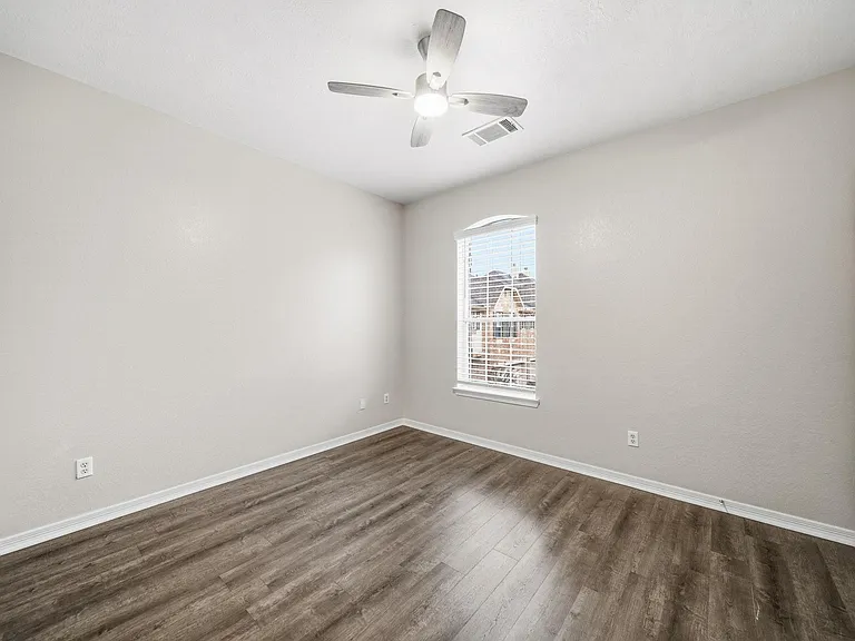2711 Wallingford Pnes — Photo 26