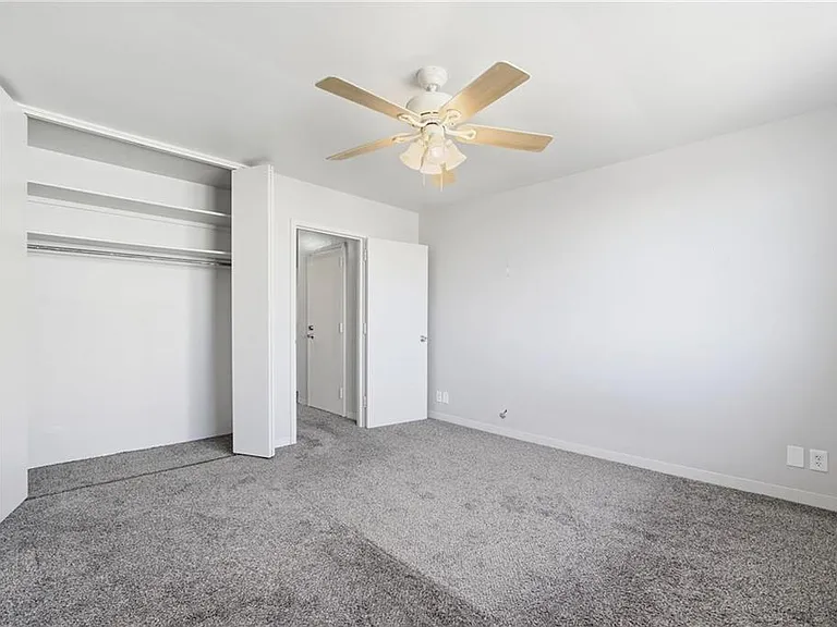 215 Piedmont Ave NE #2002 — Photo 14