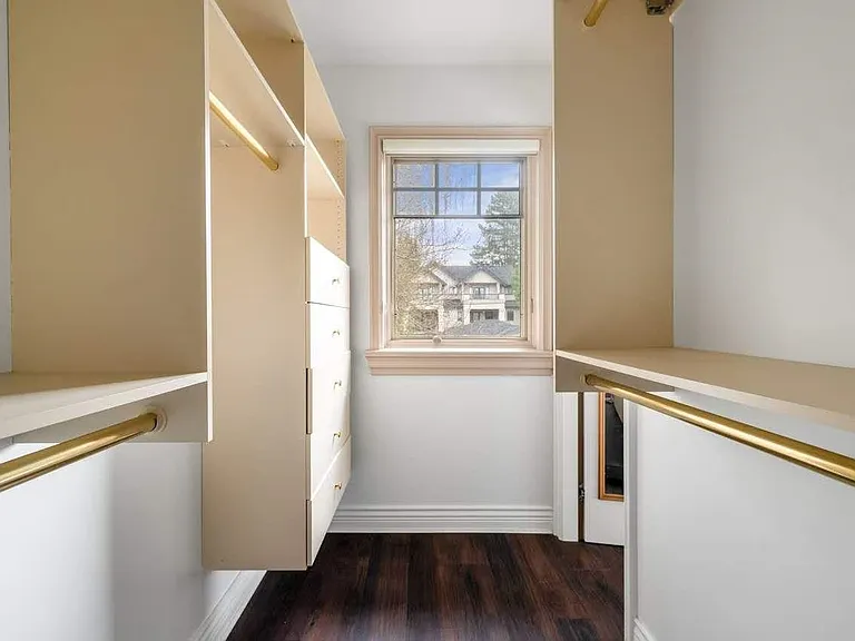 5 Cartier St — Photo 9