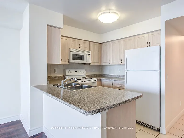4968 Yonge St #3601 — Photo 13