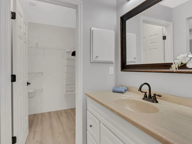 2757 Feiffer Cir — Photo 15