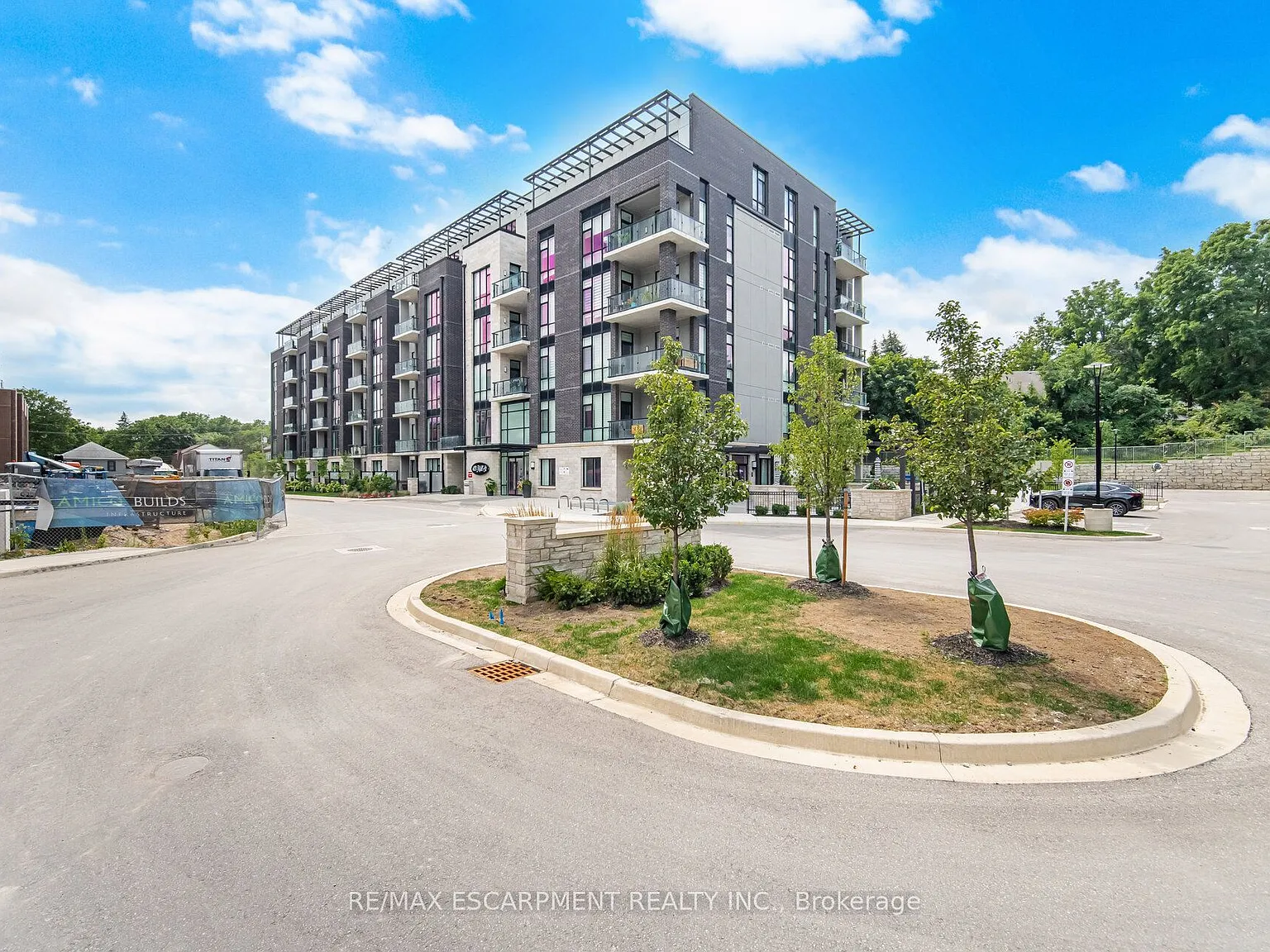 2 bed, $2,700 — Photo 2