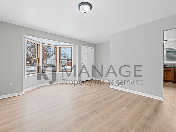 5th image of 25518 Powers Ave