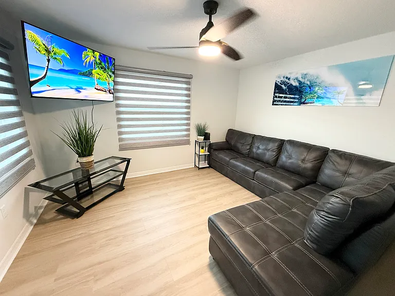320 Browns Rd — Photo 1