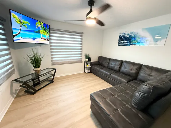 320 Browns Rd, Nokomis, FL 34275
