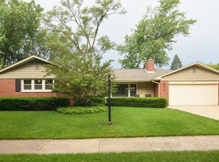222 S Kennicott Ave, Arlington Heights, IL