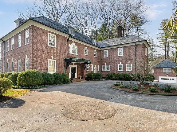 3rd image of 407 Vanderbilt Rd