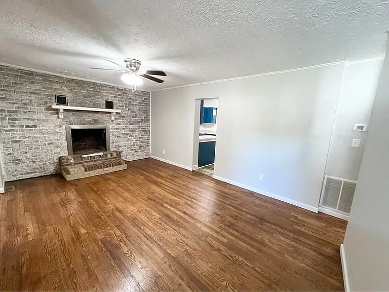 904 Jacksboro Ave — Photo 9