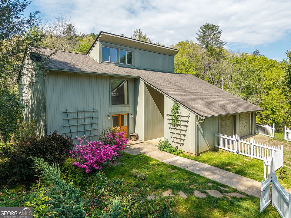1st image of 215 Murphy Ln