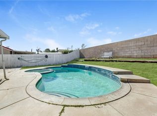 9400 Strathmore Ln, Riverside, CA 92509