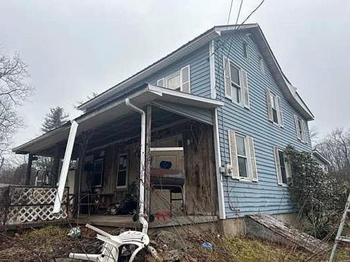 2nd image of 136 Reber Rd