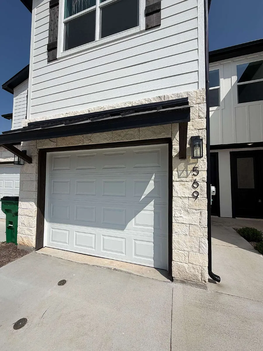 Building Photo - 569 Galt Dr