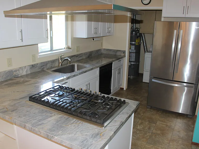 2548 Clearlake Way — Photo 13
