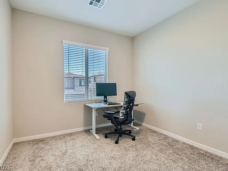 11604 Desert Hollow Ave — Photo 20