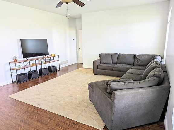5th image of 1118 Coyote Willow Way