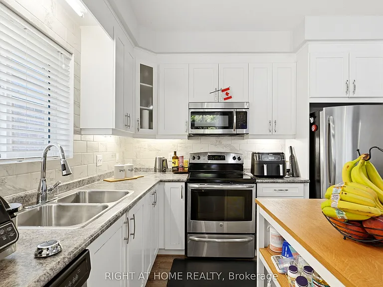 153 Maitland St — Photo 9