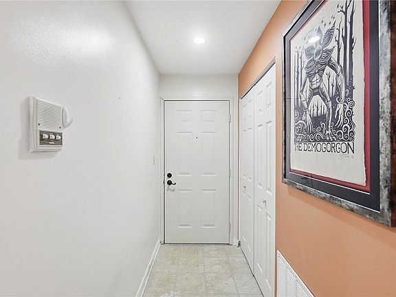 3rd image of 1440 Hollow Run APT 11