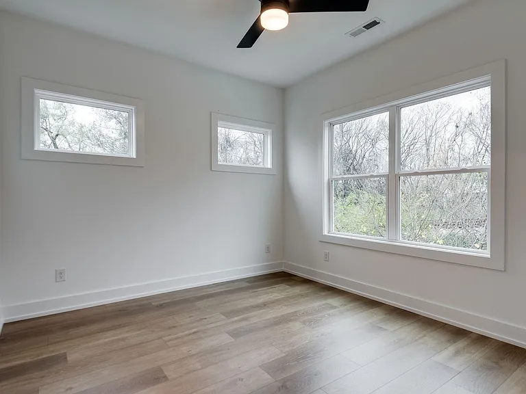 862 W Sharpe Ave #1 — Photo 30