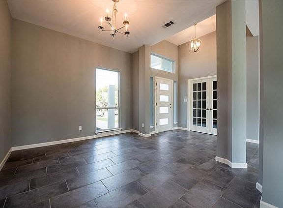 4th image of 4129 Rockwood Dr
