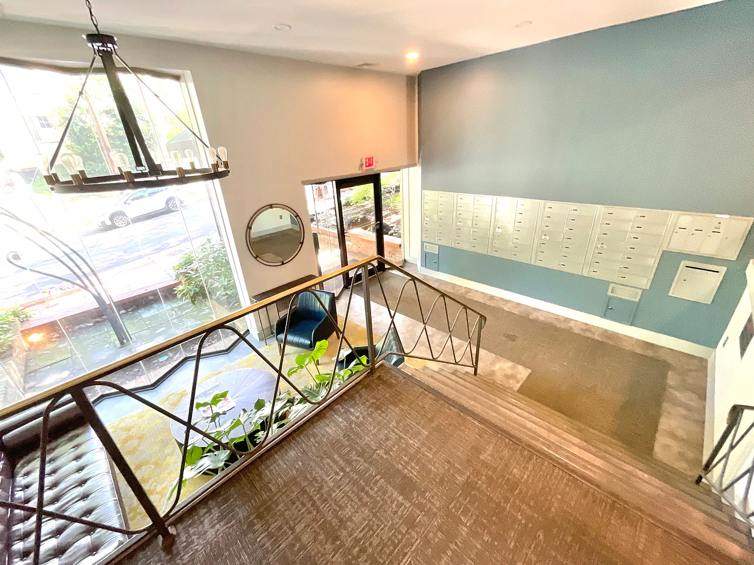 1 bed, 700 sqft, $2,300 — Photo 3