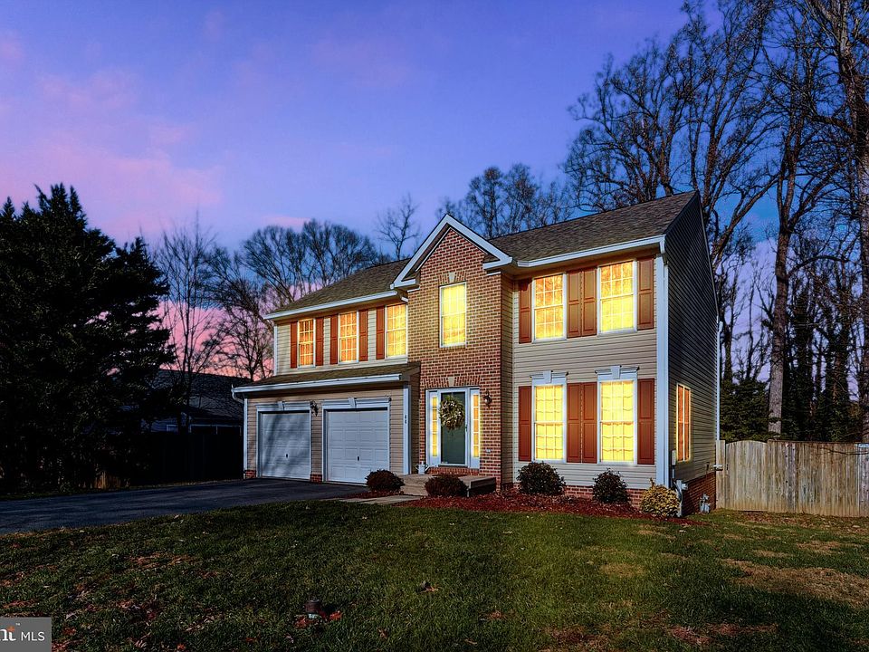1st image of 44 Robinson Landing Ct