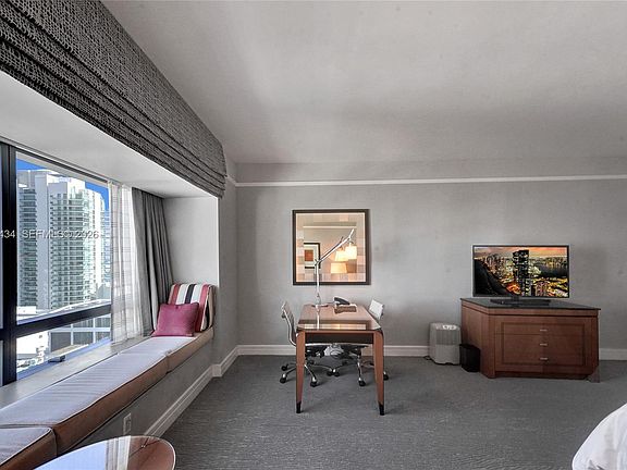4th image of 1435 Brickell Ave #3308