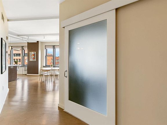 5th image of 915 Olive St APT 1103