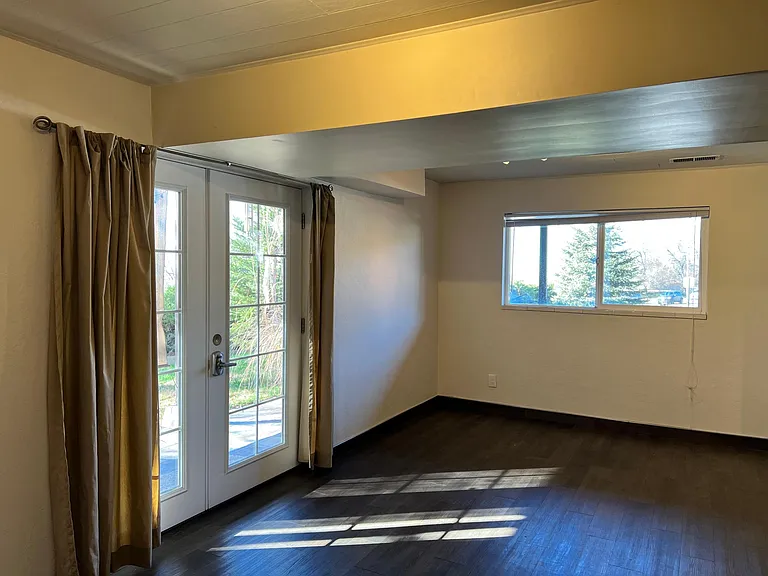1779 S Foothill Dr #B — Photo 3