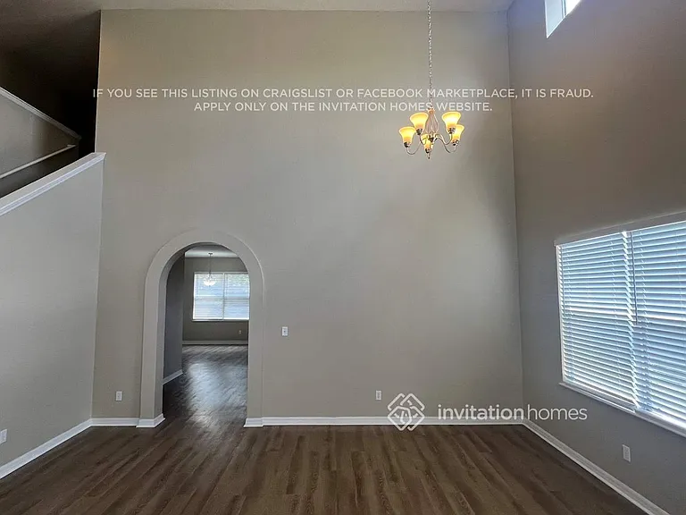 186 Dakota Ave — Photo 3
