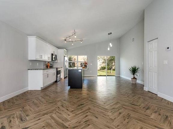 3rd image of 1802 NW 8th Pl