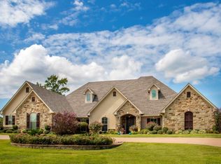 4003 Water View Dr, Longview, TX 75605