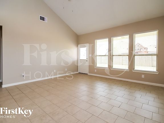 4th image of 8102 Cliffside Terrace Ct