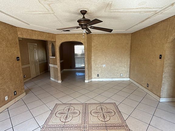 5th image of 700 Becky Ln