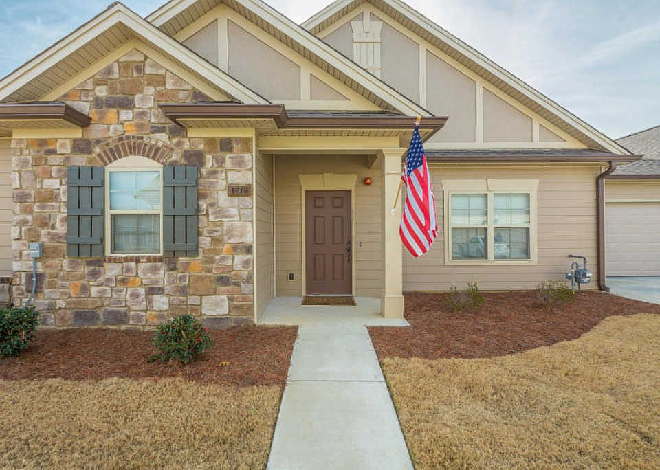 1st image of 1719 Sedgefield Dr #42B