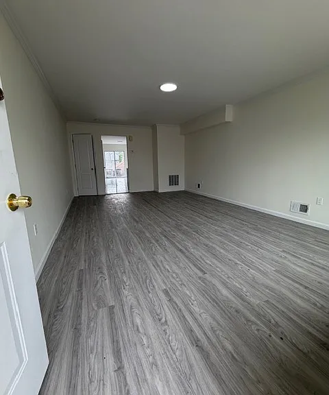86 Confederation Pl #1 — Photo 2