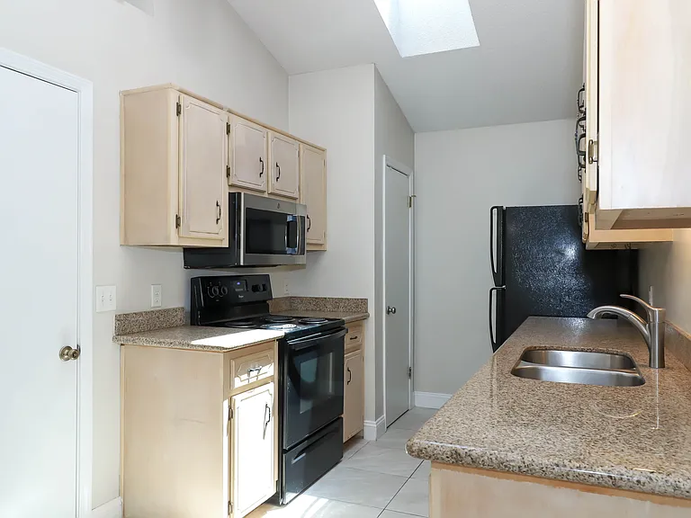 1125 Nestling Ct — Photo 11