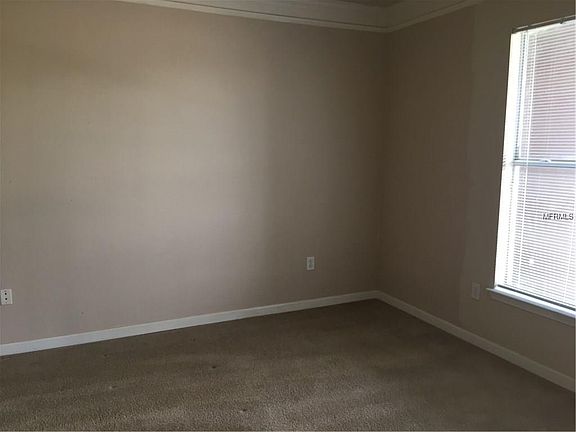 4th image of 18046 Villa Creek Dr