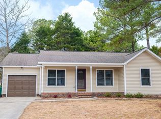 175 Sandhills Cir, Pinehurst, NC 28374
