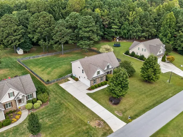 3855 Ironwood Dr, Franklinton, NC 27525