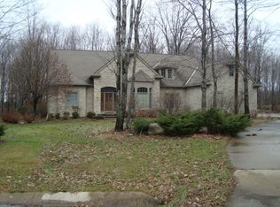 6783 Edinboro Pl, Painesville, OH 44077