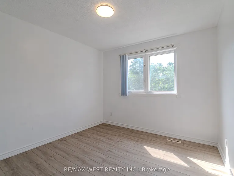 147 Forest Rd — Photo 7