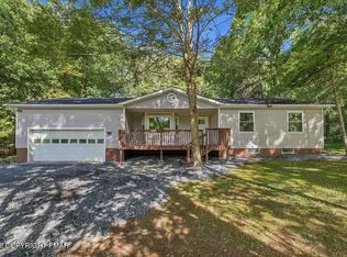 33 Huckleberry Dr, East Stroudsburg, PA 18302