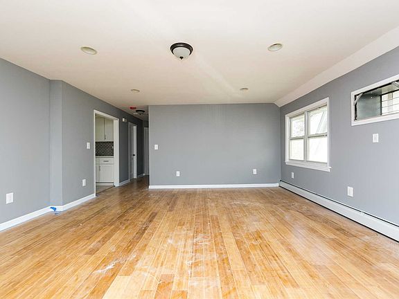 5th image of 116-52 147th St