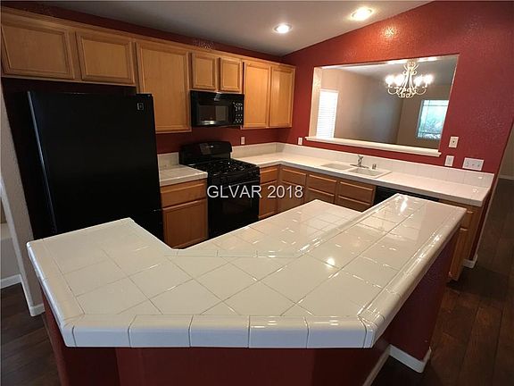 4th image of 8129 Shady Glen Ave