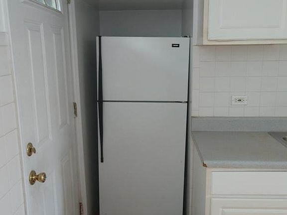 3rd image of 4047 N Mozart St APT 3W