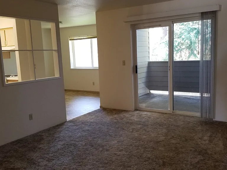 1628 Kellenbeck Ave — Photo 9