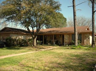 111 Watt Dr, Elgin, TX 78621