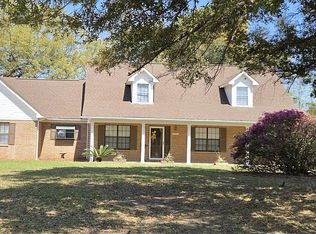 4198 Chisha Dr, Saraland, AL 36571