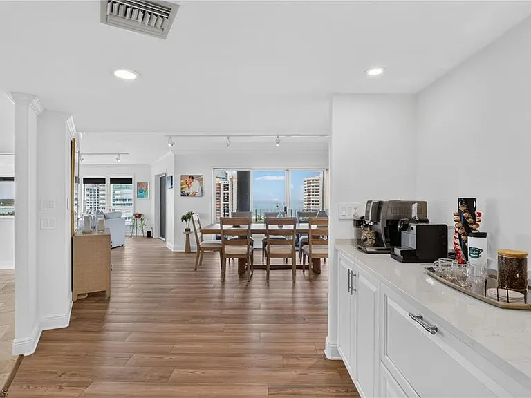 4451 Gulf Shore Blvd N #1604 — Photo 10