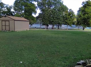 1185 W Lakeshore Dr, Bismarck, MO 63624